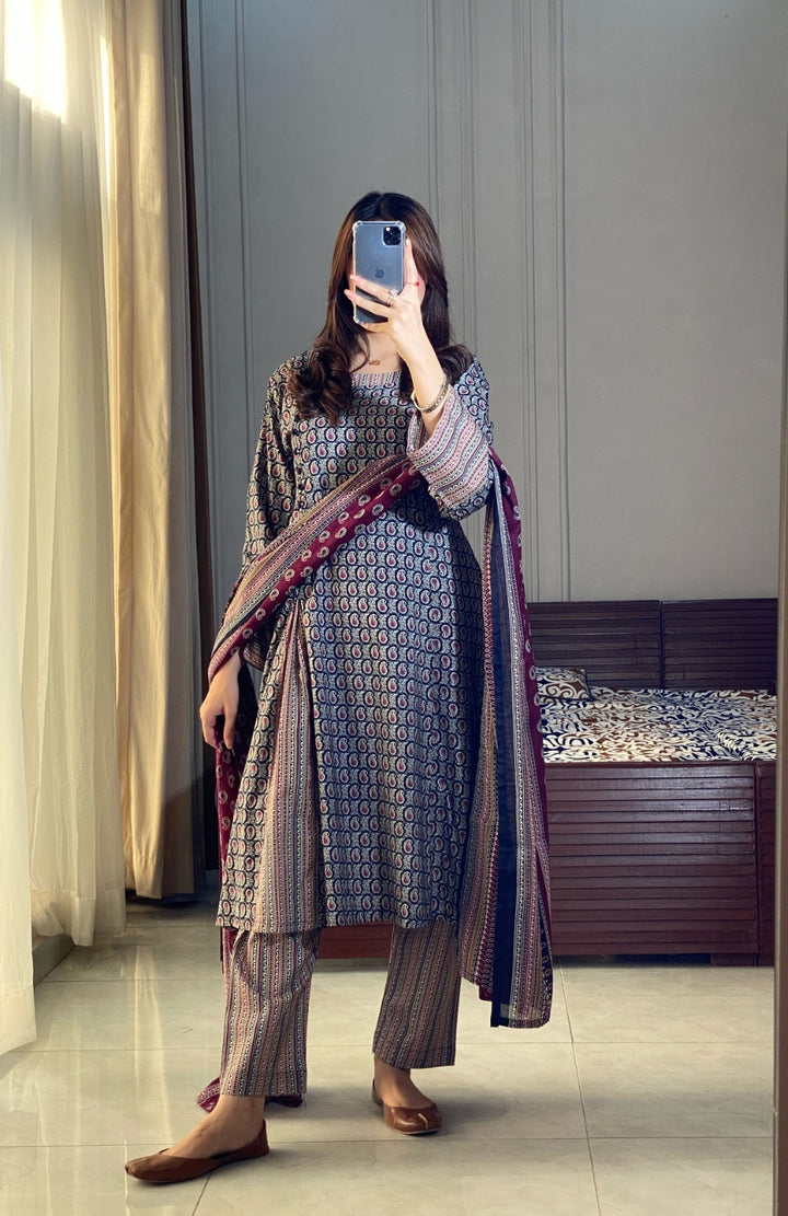 Summer Printed Lawn 3p - Vol-3